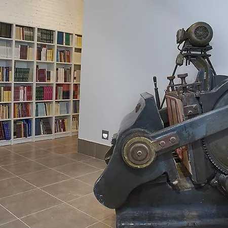 The Book Factory Urbano Hostel Valladolid