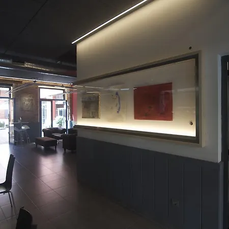 Hostel The Book Factory Urbano Valladolid